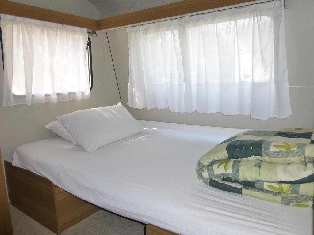 Camping Parco Capraro ليدو دي يسولو الغرفة الصورة