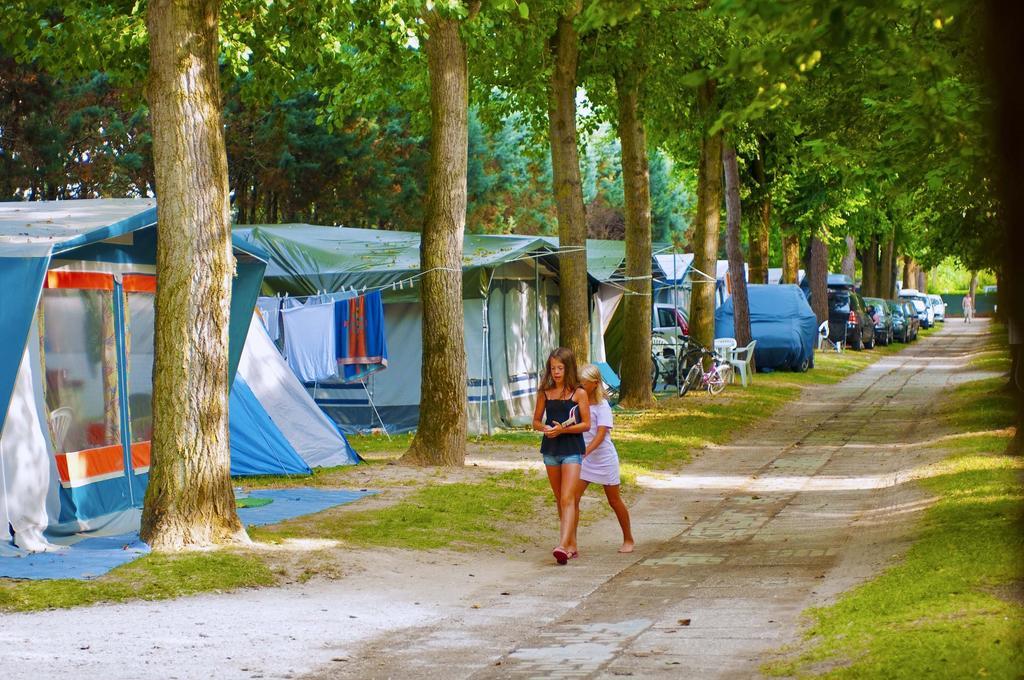 Camping Parco Capraro ليدو دي يسولو المظهر الخارجي الصورة