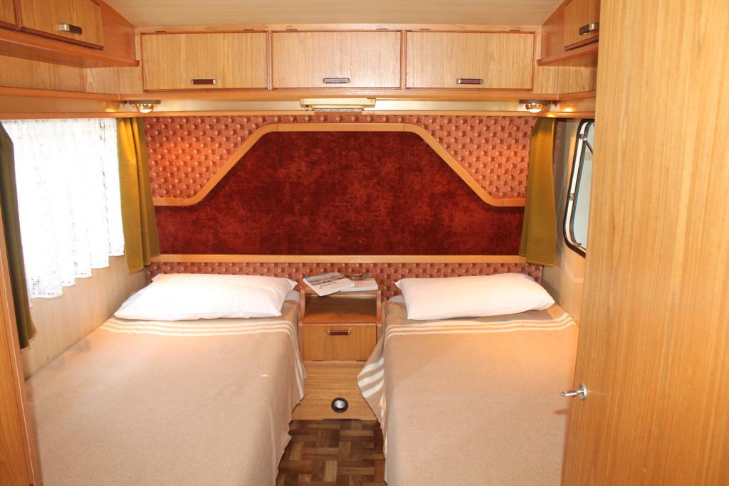 Camping Parco Capraro ليدو دي يسولو الغرفة الصورة